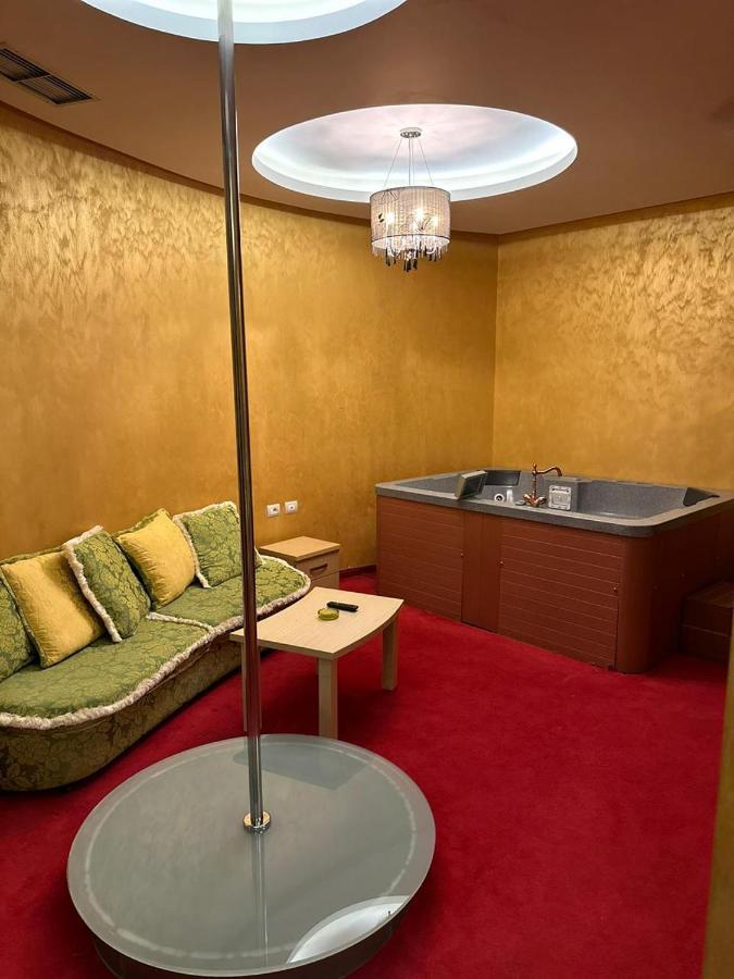 Hotel Gjuta Farke e Madhe Екстериор снимка