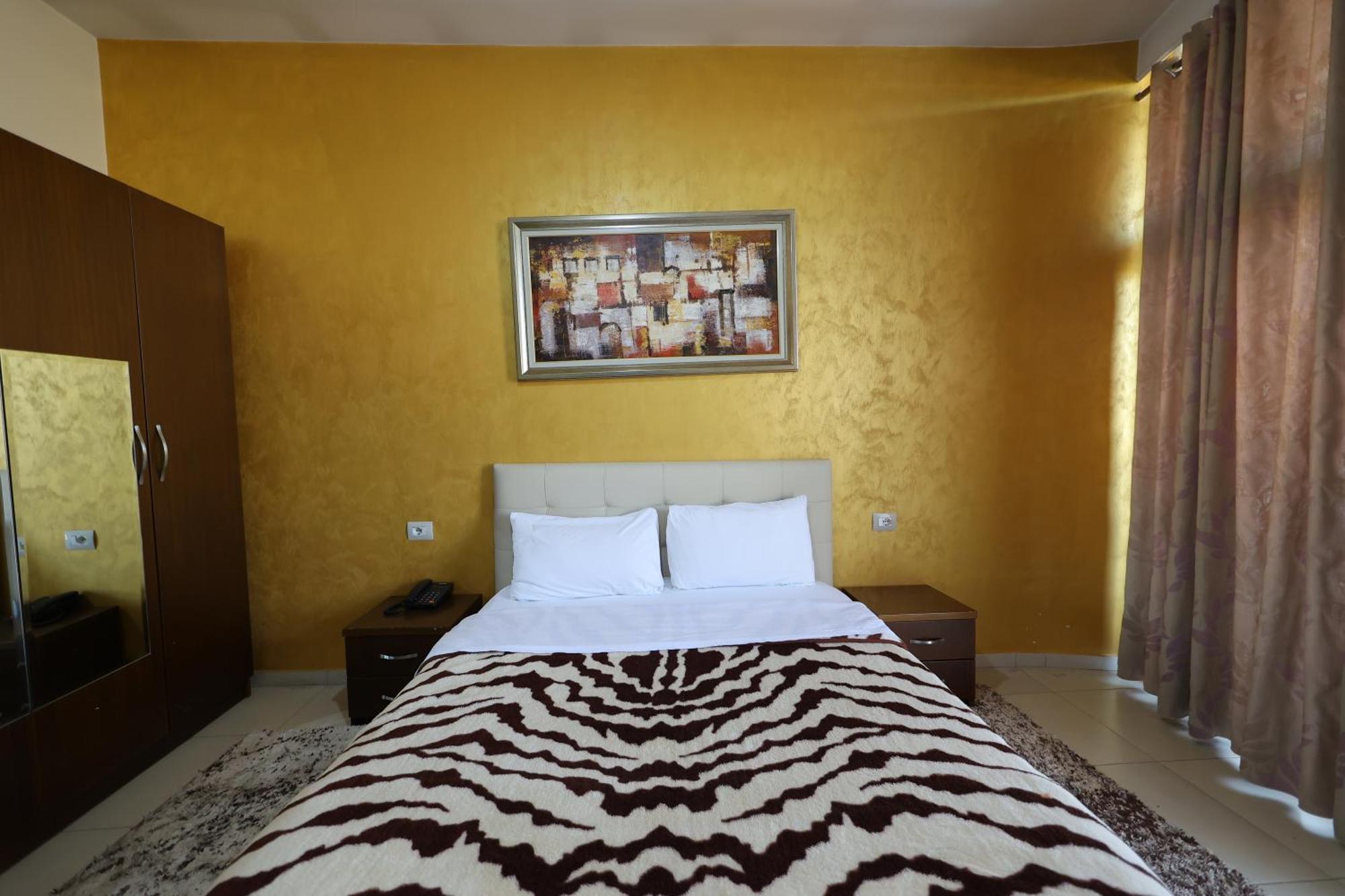 Hotel Gjuta Farke e Madhe Екстериор снимка