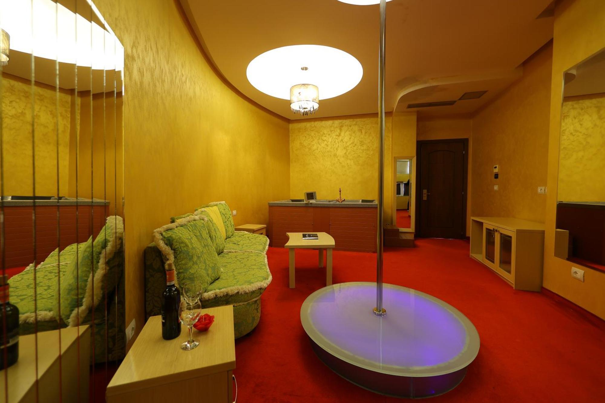 Hotel Gjuta Farke e Madhe Екстериор снимка